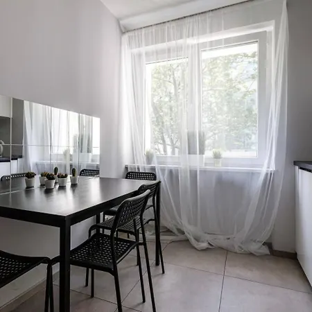 Close-golden - One Bedroom - Rynek Square&widok Apartment